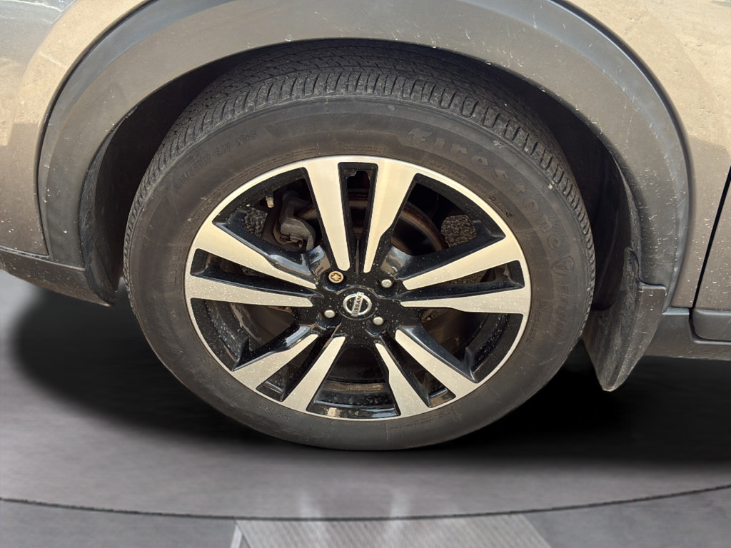 Used 2020 Nissan Kicks SR FWD image 49