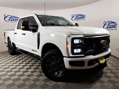 Used 2023 Ford F250 XL w/ STX Appearance Package AWD/4WD image 1