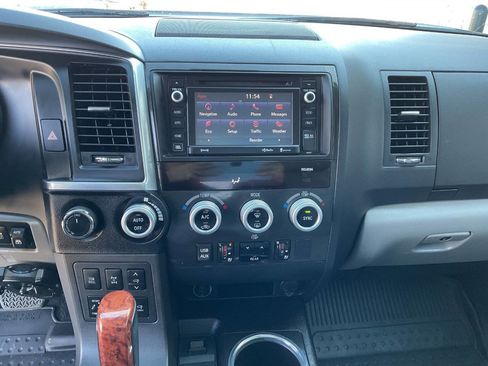 Used 2018 Toyota Sequoia Platinum image 24