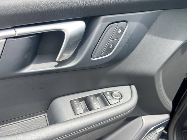 Used 2026 Buick Enclave Preferred FWD image 13