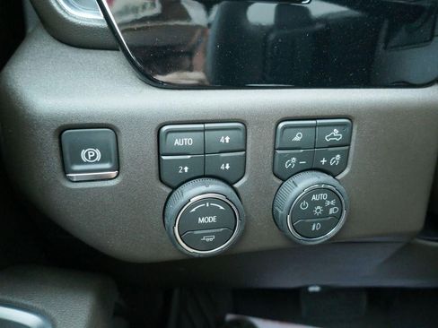 New 2026 Chevrolet Silverado 1500 LTZ w/ LTZ Premium Package AWD/4WD image 21