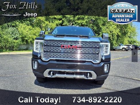 Used 2023 GMC Sierra 3500 Denali w/ Denali Ultimate Package image 2