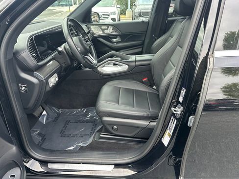 Certified 2023 Mercedes-Benz GLS 450 4MATIC image 9