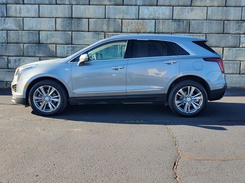 Certified 2024 Cadillac XT5 Premium Luxury AWD/4WD image 2