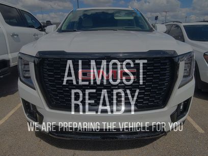 Used 2021 GMC Yukon XL Denali w/ Denali Ultimate Package