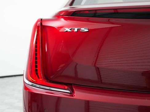 Used 2019 Cadillac XTS Luxury w/ Driver Awareness Package image 15