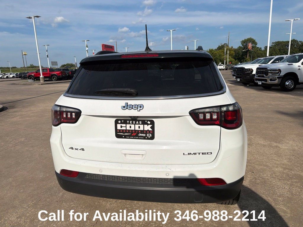 Used 2024 Jeep Compass Limited AWD/4WD image 4