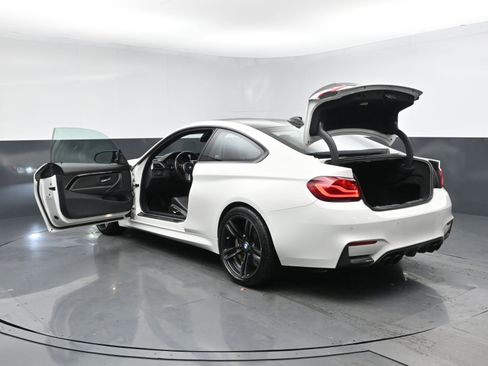 Used 2020 BMW M4 Coupe image 31