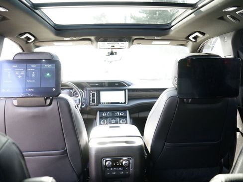 Used 2021 GMC Yukon Denali w/ Denali Ultimate Package image 17