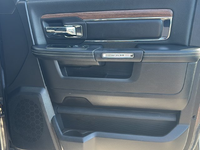 Used 2014 RAM 1500 Laramie AWD/4WD image 9