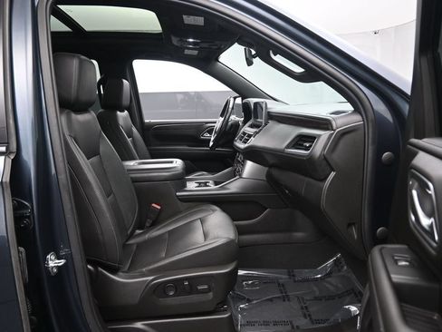 Used 2021 Chevrolet Tahoe Z71 w/ Z71 Signature Package AWD/4WD image 30
