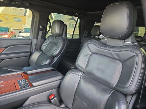 Used 2023 Lincoln Navigator Reserve RWD image 20