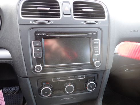 Used 2012 Volkswagen Golf 2.5L Conv & Sunroof 4 Door PZE image 27