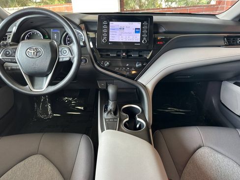 Used 2024 Toyota Camry LE w/ Convenience Package FWD image 15