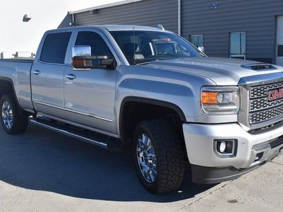 Used 2018 GMC Sierra 2500 Denali w/ Duramax Plus Package