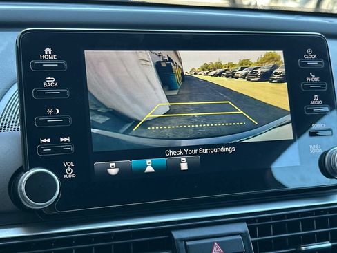 Used 2020 Honda Accord Sport image 19