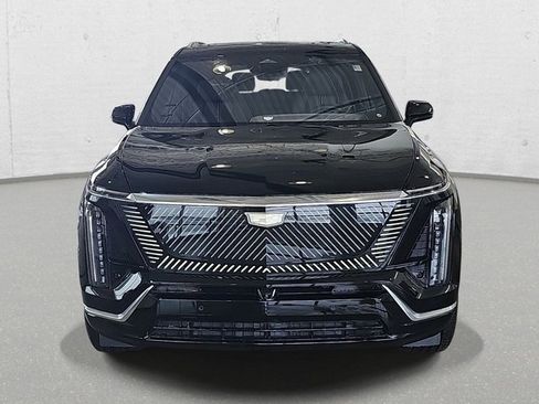 New 2026 Cadillac Vistiq Luxury image 2