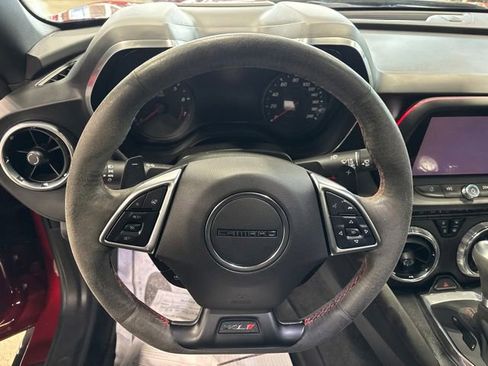 Used 2018 Chevrolet Camaro ZL1 RWD image 19
