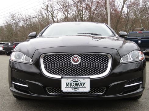 Used 2015 Jaguar XJ AWD image 2