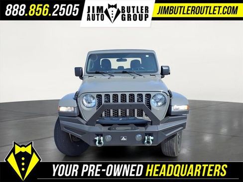 Used 2021 Jeep Gladiator Sport image 28