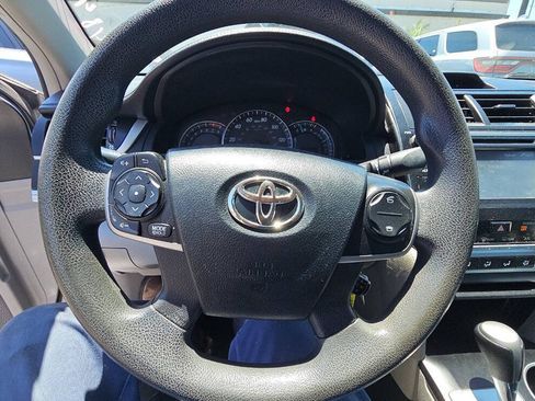 Used 2012 Toyota Camry LE FWD image 14