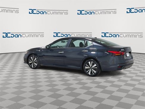 Used 2022 Nissan Altima 2.5 SV image 7