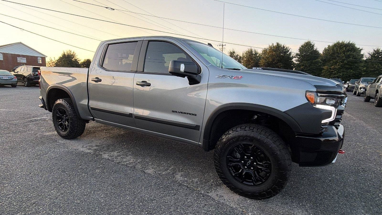 Used 2024 Chevrolet Silverado 1500 ZR2 w/ Technology Package AWD/4WD image 7