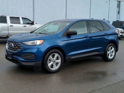 Used 2020 Ford Edge SE image 4