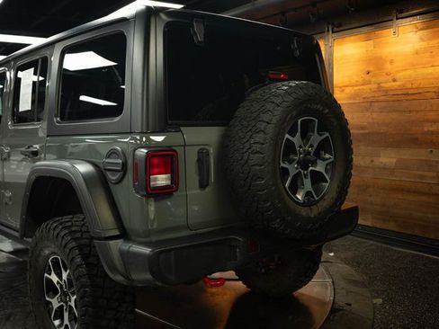 Used 2022 Jeep Wrangler Unlimited Rubicon AWD/4WD image 6