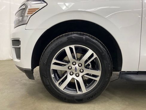 Used 2024 Ford Expedition Limited AWD/4WD image 10