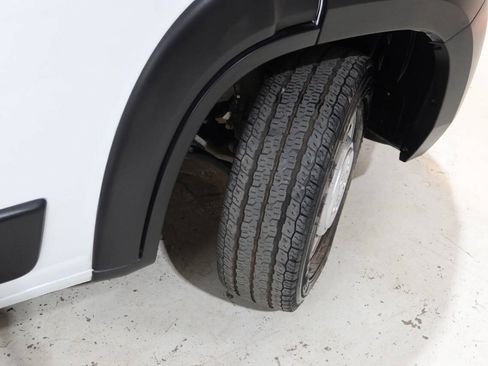 Used 2024 RAM ProMaster 2500 w/ Safety Group FWD image 35
