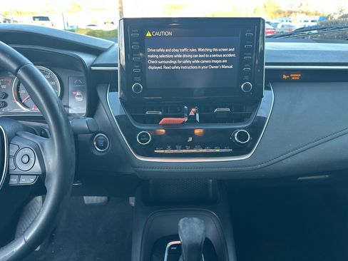 Used 2020 Toyota Corolla SE w/ SE Premium Package image 27