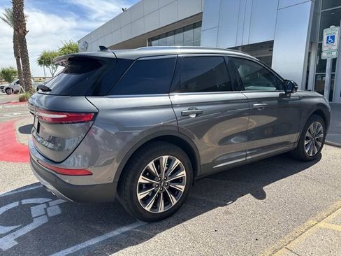 Used 2022 Lincoln Corsair Reserve w/ Equipment Group 201A image 6