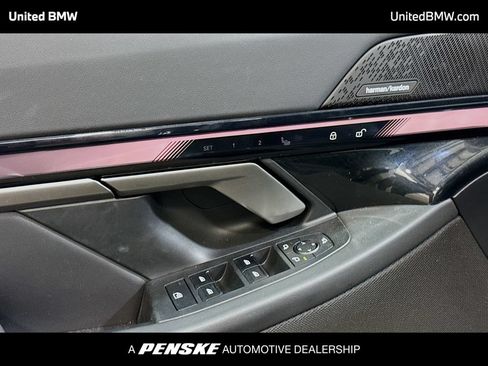 Used 2024 BMW 540i xDrive w/ Premium Package AWD/4WD image 3