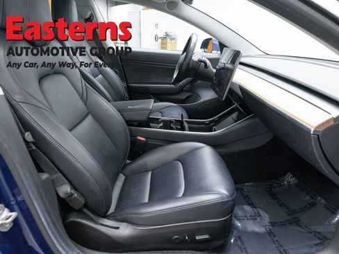 Used 2018 Tesla Model 3 Long Range RWD image 18