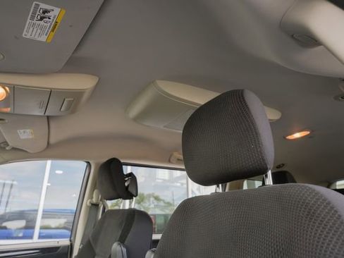 Used 2017 Dodge Grand Caravan SE w/ Power Window Group FWD image 19