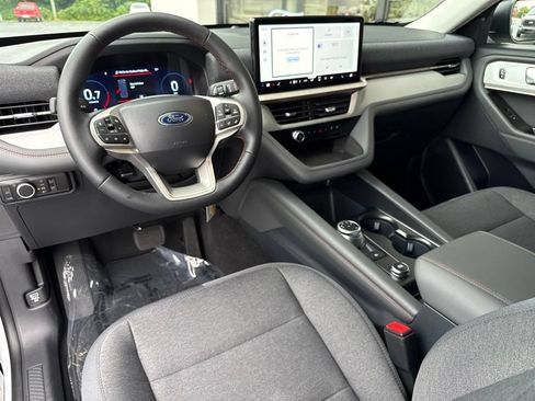 New 2026 Ford Explorer Active AWD/4WD image 19