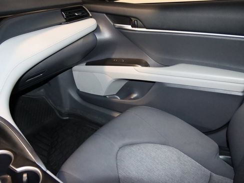 Used 2023 Toyota Camry LE image 46