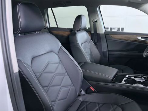 New 2026 Volkswagen Atlas SE image 24