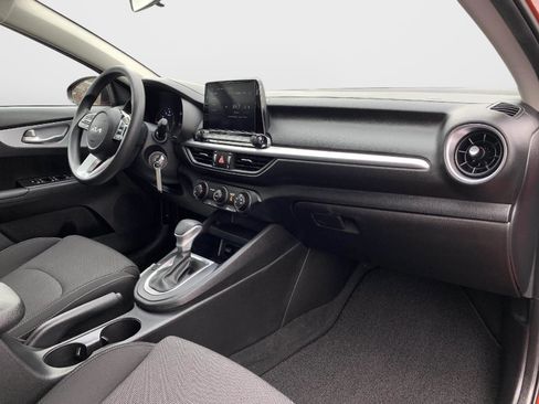 Used 2023 Kia Forte LXS w/ LXS Technology Package image 39