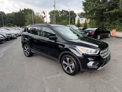 Used 2018 Ford Escape SEL AWD/4WD image 3