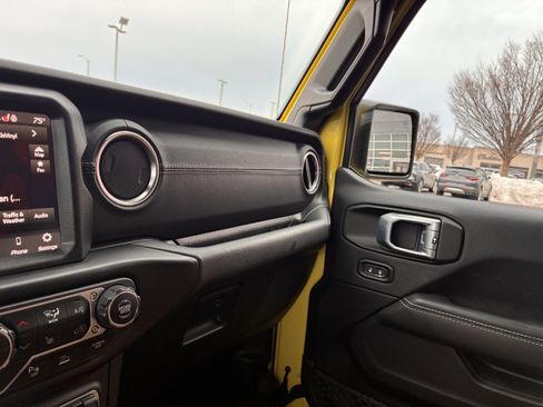 Used 2023 Jeep Wrangler Unlimited Sahara w/ Dual Top Group image 25