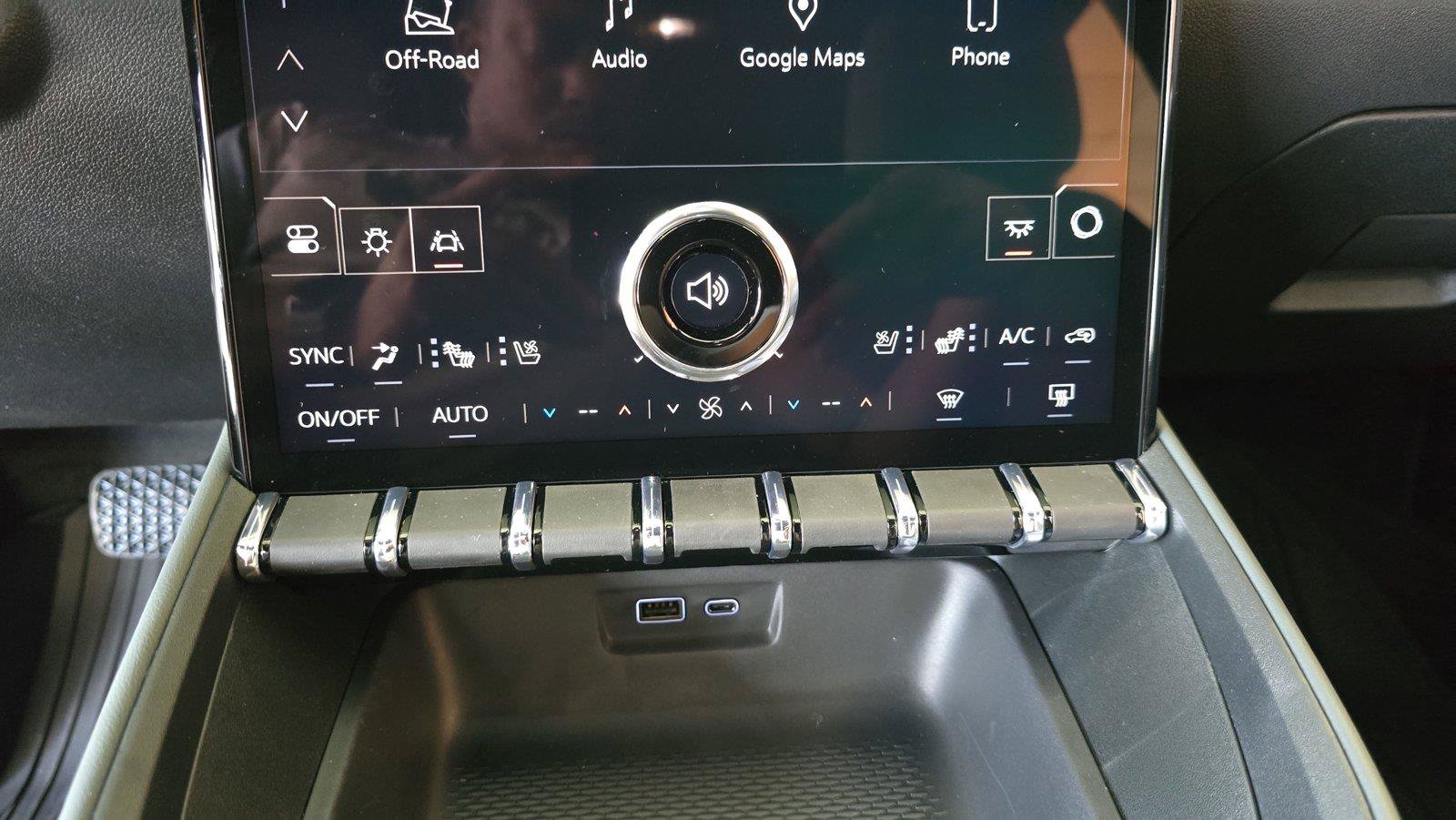 New 2027 GMC Terrain AT4 w/ Convenience Package III AWD/4WD image 24