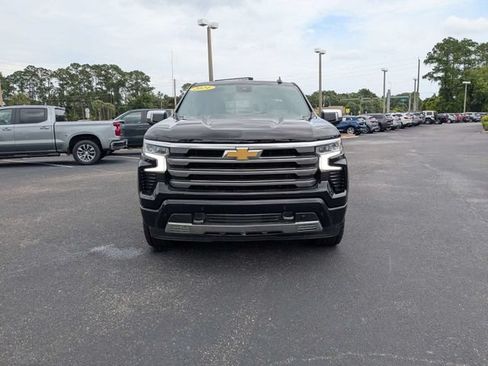 Used 2024 Chevrolet Silverado 1500 High Country w/ High Country Premium Package AWD/4WD image 8