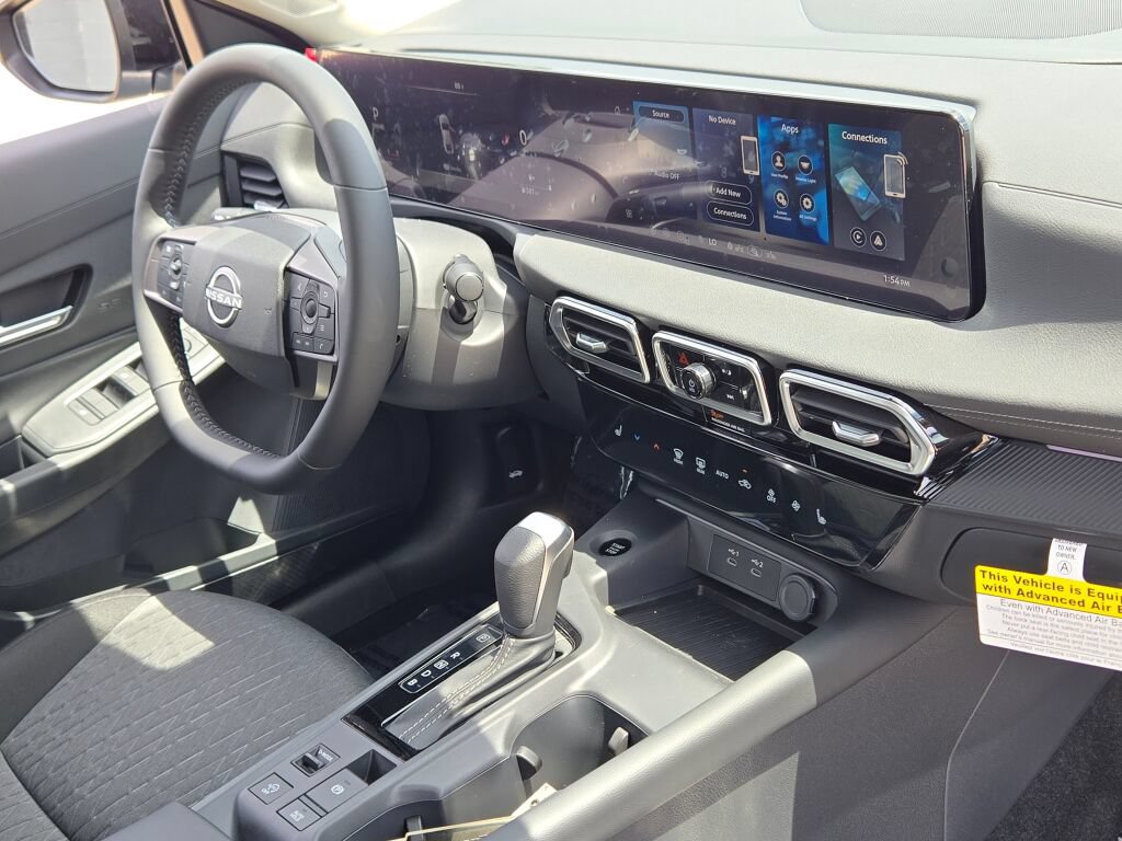 Used 2026 Nissan Sentra SV w/ SV Convenience Package FWD image 5