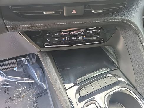 Used 2023 Buick Envision Essence FWD image 15