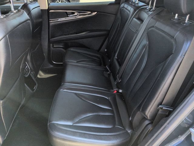 Used 2022 Lincoln Nautilus FWD w/ Premium Package image 14