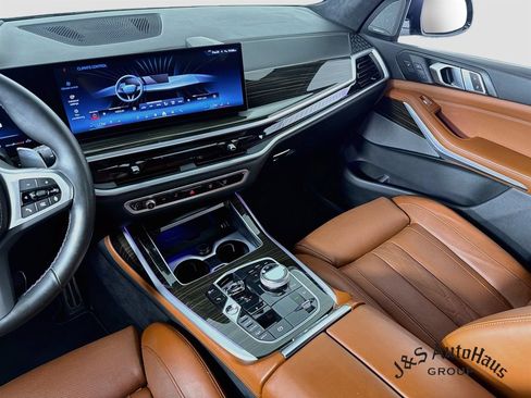 Used 2024 BMW X7 M60i w/ Executive Package AWD/4WD image 30