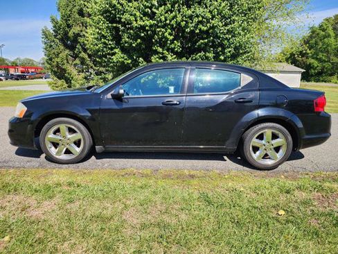 Used 2014 Dodge Avenger SE w/ Rallye Appearance Group FWD image 1