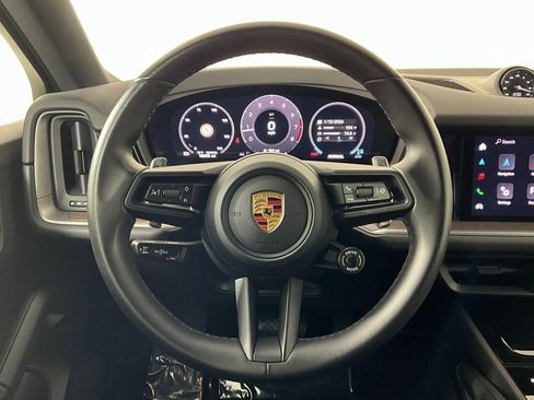 Used 2024 Porsche Cayenne Coupe image 12